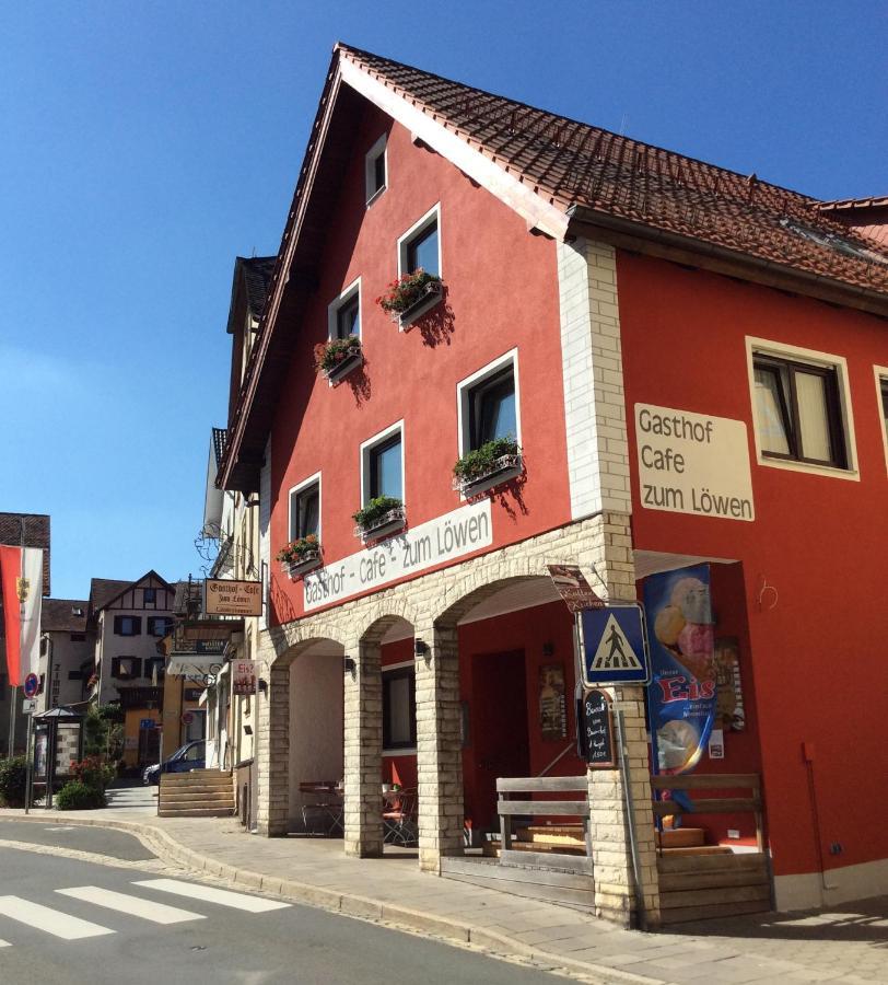 Gasthof Zum Loewen Goessweinstein Exterior foto